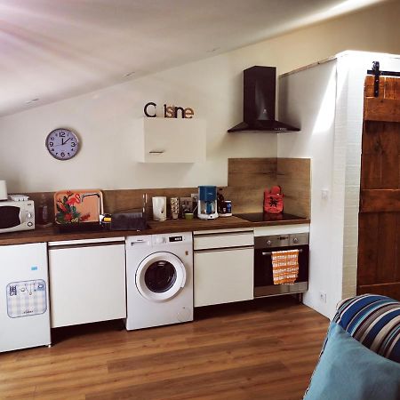 Appartement Avec Terrasse Saint-Martin-de-Brômes 外观 照片
