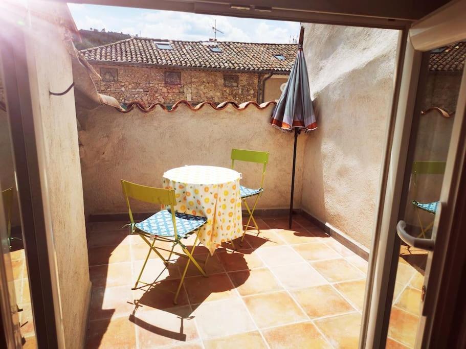 Appartement Avec Terrasse Saint-Martin-de-Brômes 外观 照片