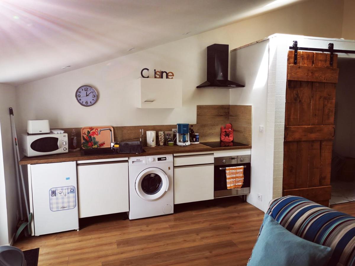 Appartement Avec Terrasse Saint-Martin-de-Brômes 外观 照片